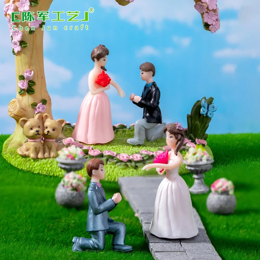 4Pcs Wholesale micro-landscape simulation seeking wedding groom and bride character doll figure decorative couple small ornament