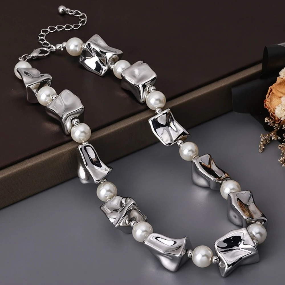 Wrinkled Three-dimensional Irregular Sweater Chain Bead Women Light Luxury Personality High-end Necklaces Fashion Jewelry