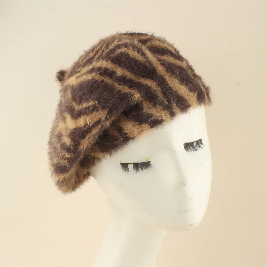 Beret Leopard Print Women Winter Hat Warm Soft Cap Accessory For Autumn Outdoor Cold Weather