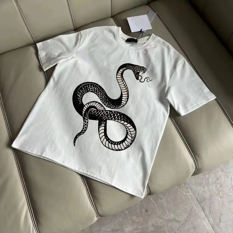 

2025 Новая роскошная футболка из чистого хлопка со змеиным узором и короткими рукавами для мужчин и женщин летом, маленький и популярный топ Ins