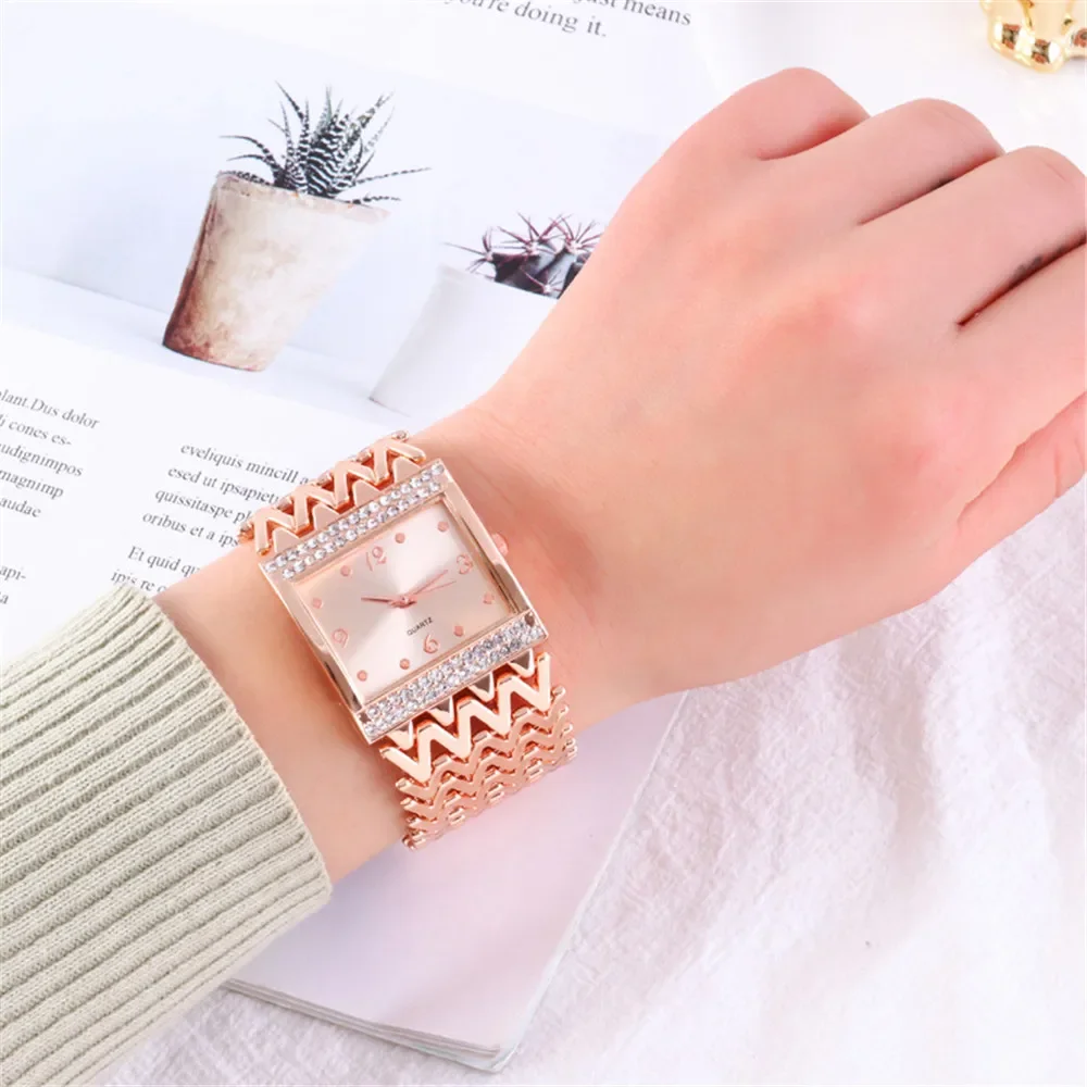 Luxury Golds Ladies Bracelet Watch Fashion Simple Square Female Hollow Broadband Quartz Wristwatches Stainless Steel Women Clock