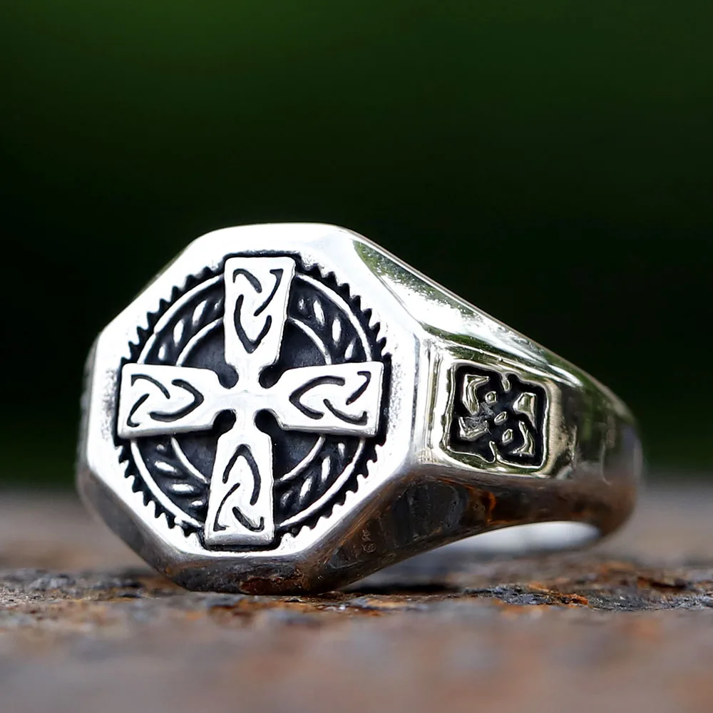 2023 New Creative Design Viking Valknut Celtic Odin Cross Ring Triangularn God Pattern Jewelry free shipping