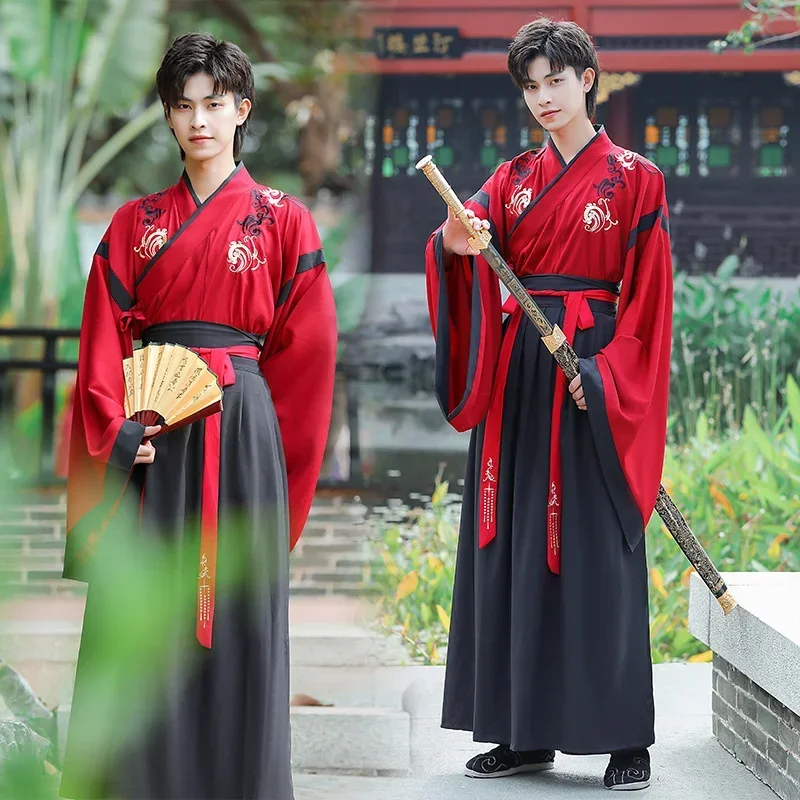 Hanfu ชุดฮั่นฝูผู้ชายปักจีนแบบดั้งเดิมเครื่องแต่งกายที่ไม่มีชื่อแจ็คเก็ตฮันฟูสีแดงและสีดำสำหรับผู้ชายคำพูดที่มีเกียรติ