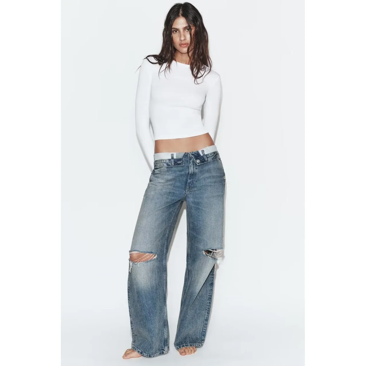 Fashionable Mid-Rise Cuffed Denim Jeans for Women Elegant Versatile Casual Pants with Hole Natural Waist Button Polyester