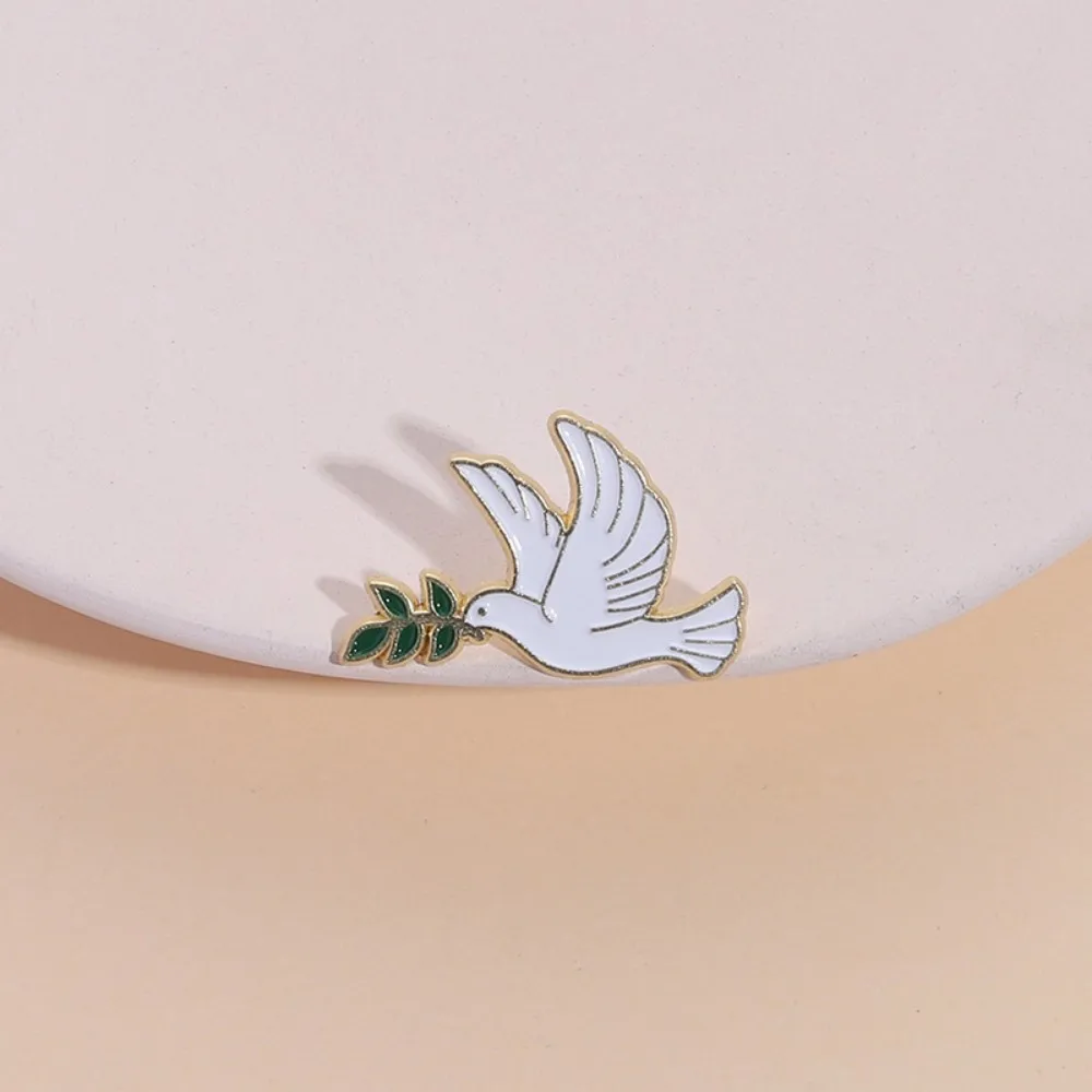 Symbolizing World Peace Pigeon Enamel Pin Peace Dove Olive Branch Metal Brooch Lapel Badge Jewelry Decoration Gift For Friends - view 2