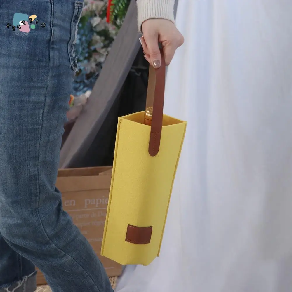 

Bottle Carrier Thick Felt Wine Bag Simple Carry Handle Insulated Tote Wine Bag Protable Solid Color Wine Handbag Wedding