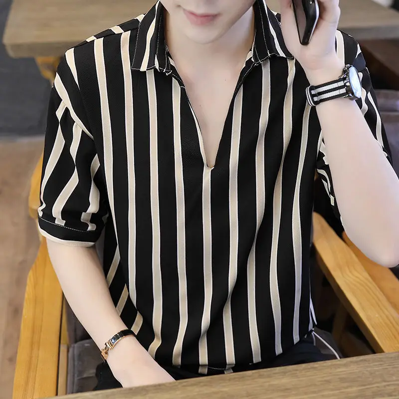 

Summer V-neck Short-Sleeved T-shirt Men's Korean Loose Ice Silk Polo Shirt Half-Sleeved Shirt Printed Contrast Mens Shirts