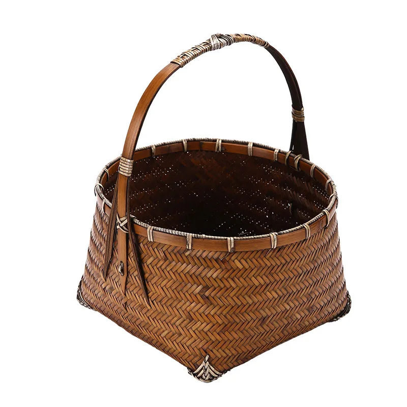 Vintage Chinese Bamboo Woven Storage Basket, Tea Set Storage Basket as an old Basket