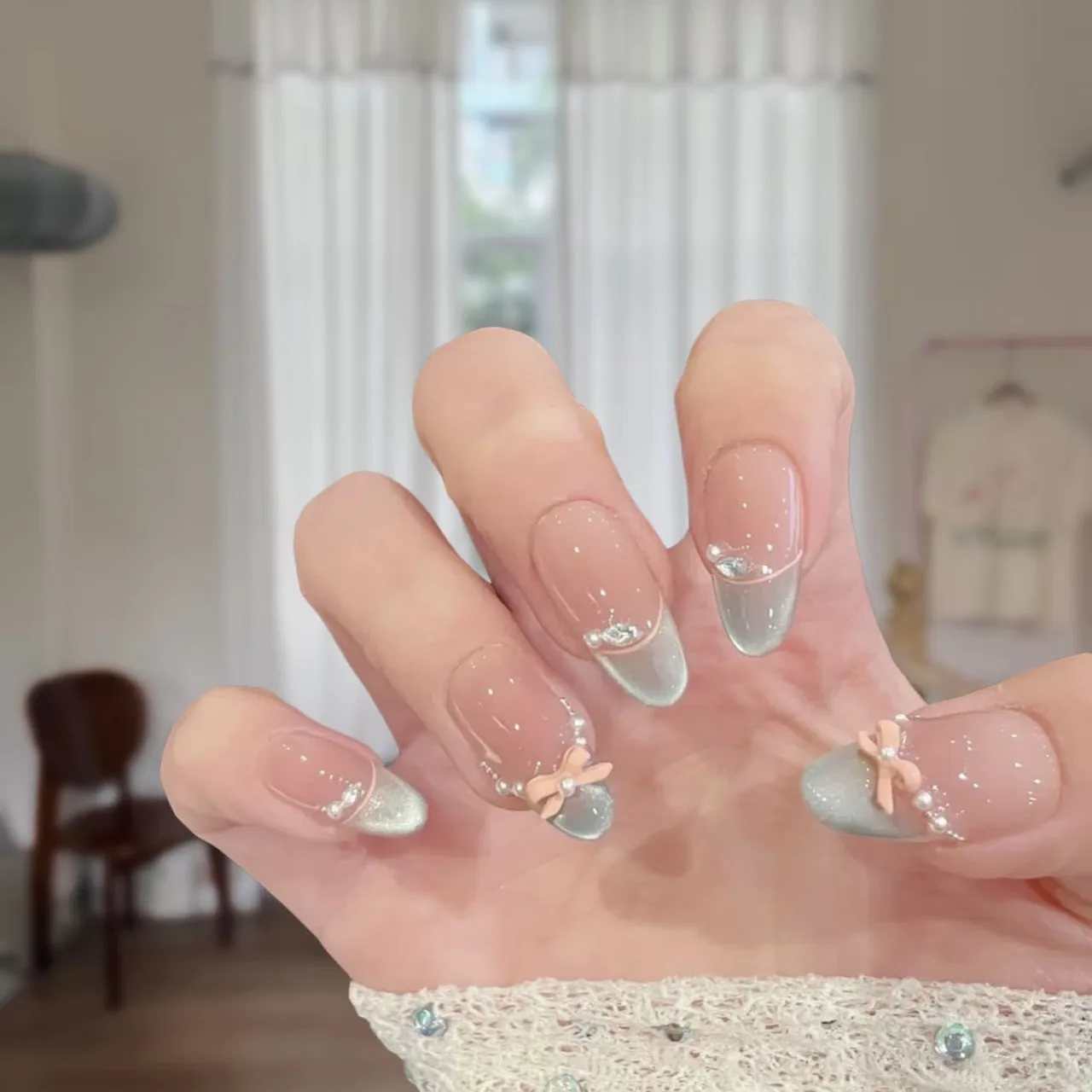 10Pcs Long Handmade Press On Nails Full Cover 3D Bow Pearl Decor French Oval Cat Eye Fake Nails Wearable Manicure Nail Tips Art