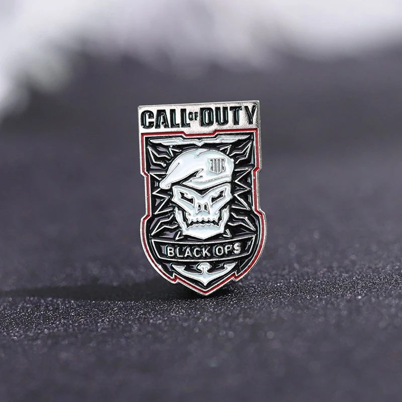 Shooting Game Badge Skull Brooch Call Of Duty Enamel Pin Custom Punk Geometry Badge Lapel Jewelry Decoration Gifts for Friend