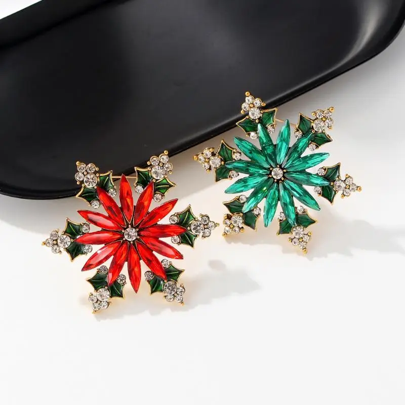 Exquisite Fashion Christmas Rhinestone Snowflake Brooch For Women Clothing Coat Accessories Gifts