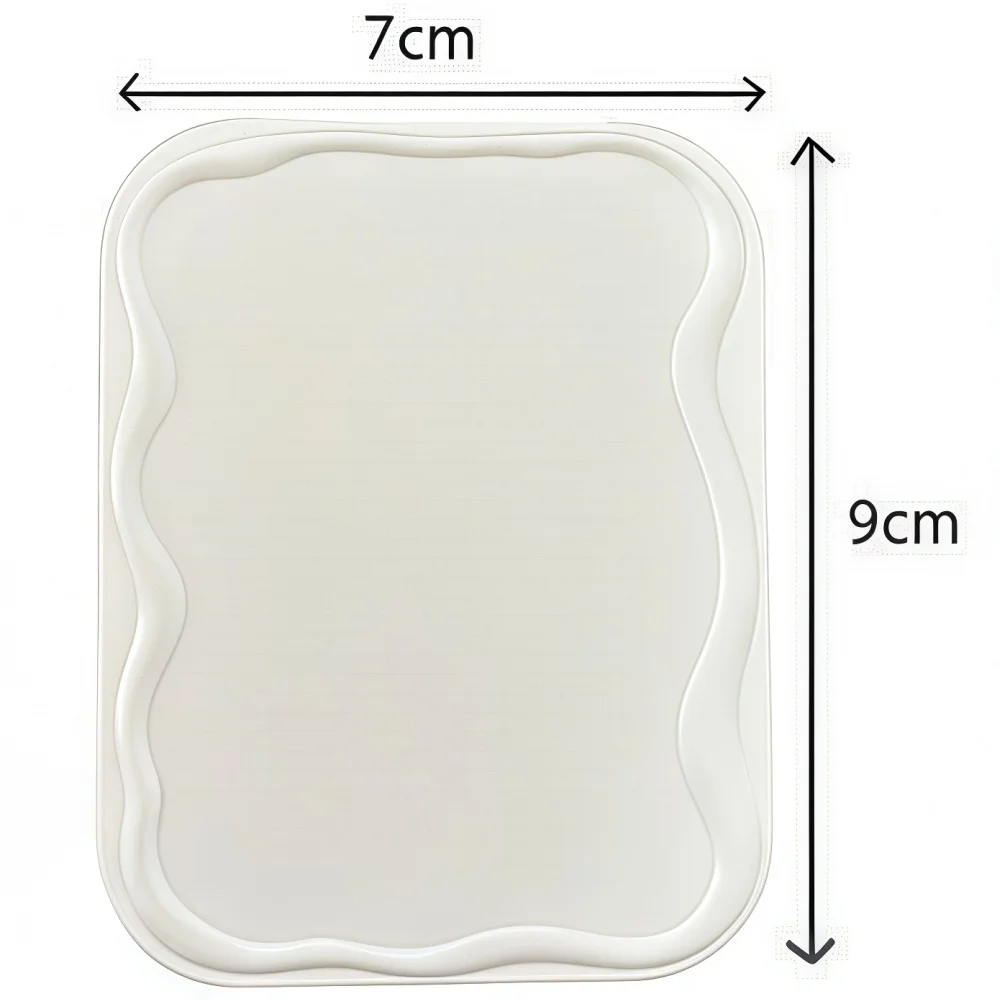 Hello Kitty Mini Przenośne składane lusterko do makijażu 2 w 1 Śliczna kompaktowa konstrukcja dla studentów Przyjazne do podróży Lusterko do retuszu On TheGo