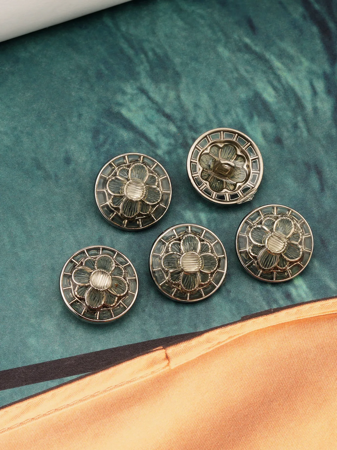 

5pcs Grey Resin flowers metal buttons for sewing crafts diy decor 18/23mm