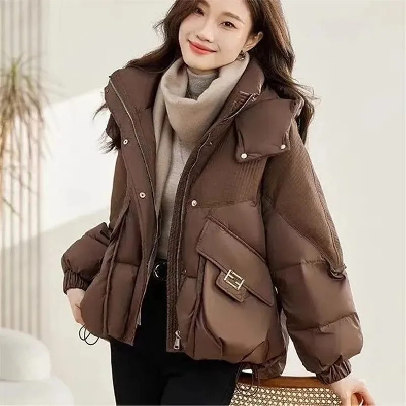 

Пуховик на хлопковой подкладке, женское короткое свободное пальто, зима 2025, новая женская модная куртка на хлопковой подкладке, теплая верхняя одежда с капюшоном