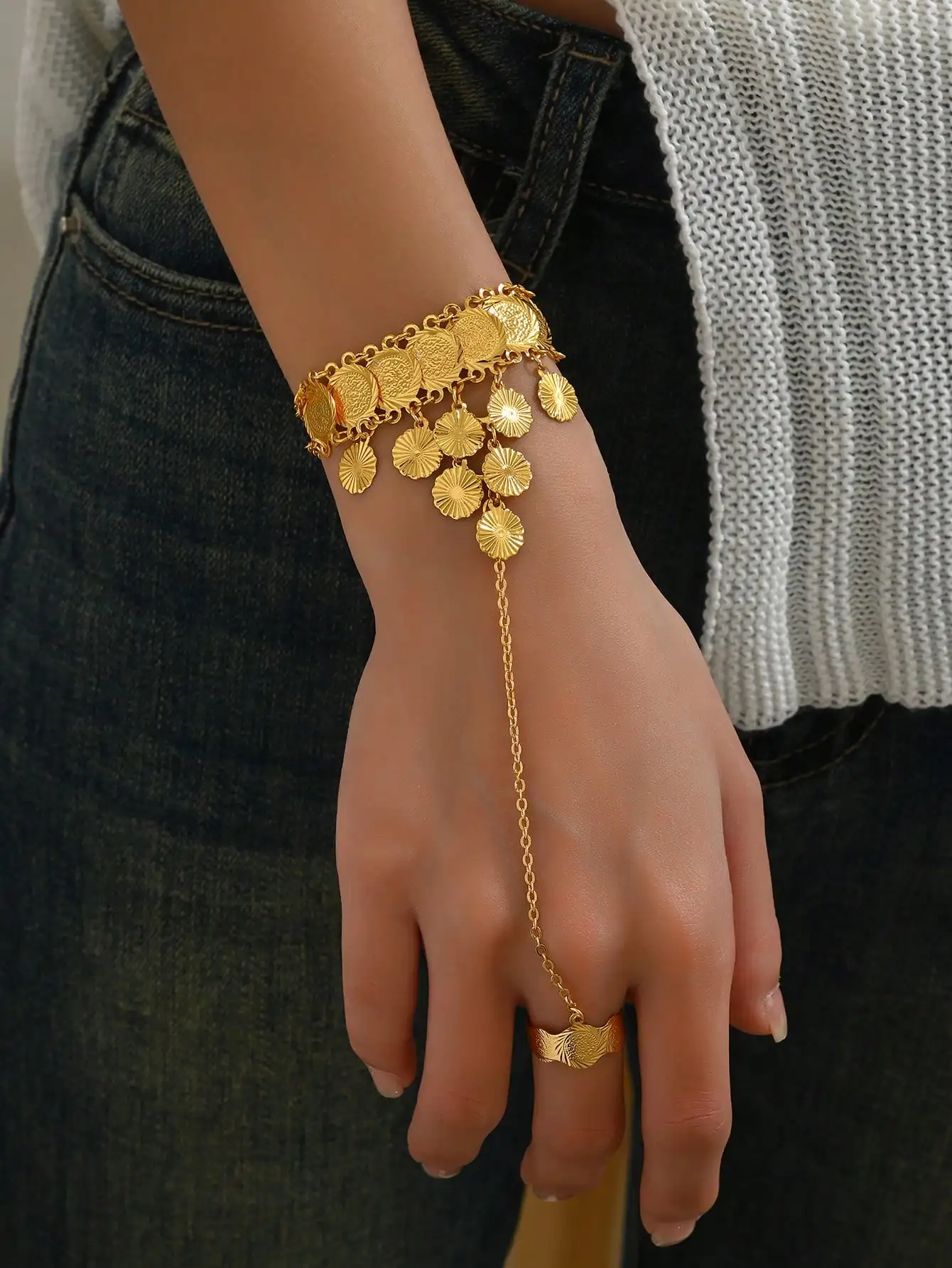 

Luck Resort Style Retro Gold-plated Hollow Carved Multi-layered Ring with Tassel Back Bracelet for Women Gift