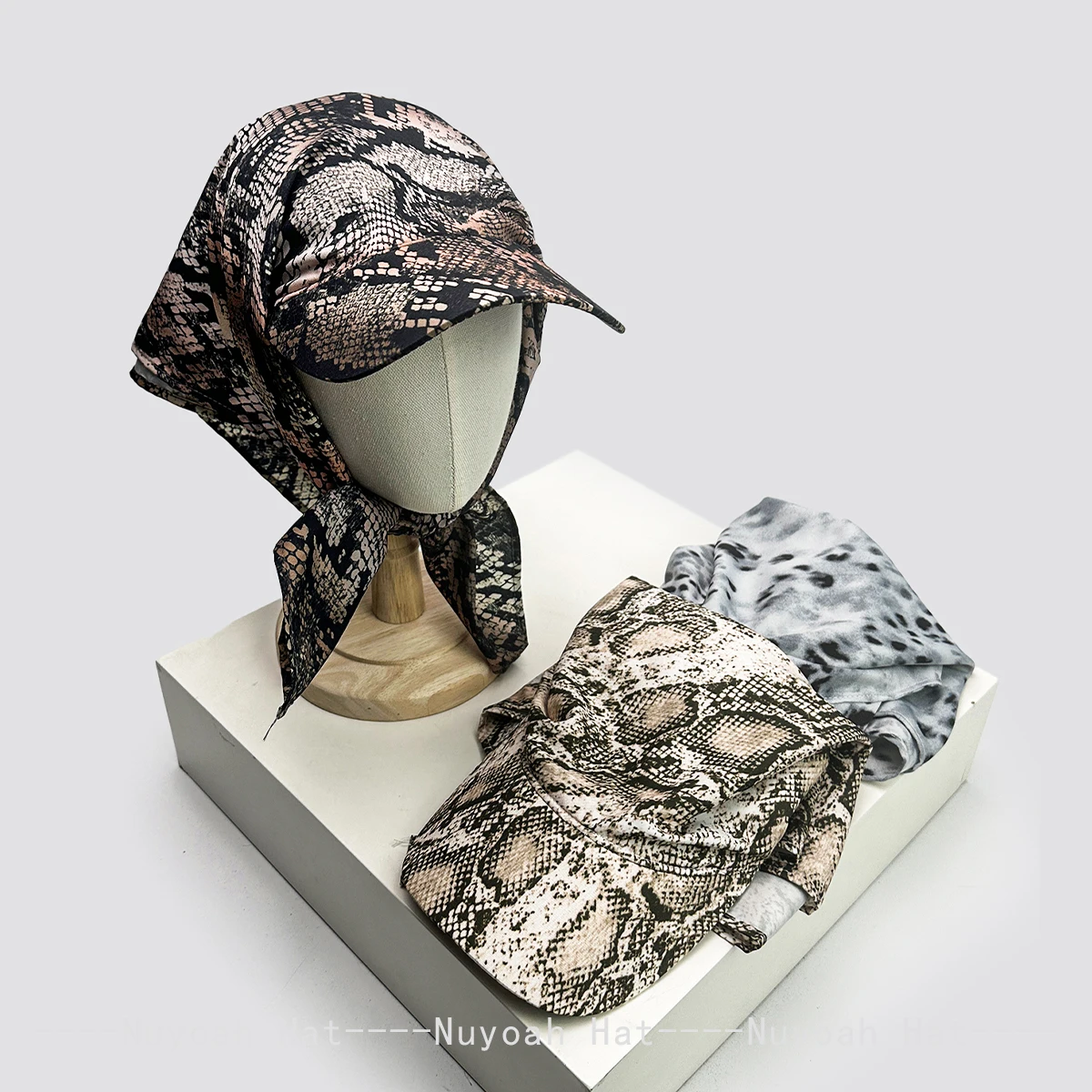 Hip-hop Niche Snake Pattern Leopard Print Visors Hats Sunshade New Men Women Street Versatile Retro Personal Peaked Caps Fashion