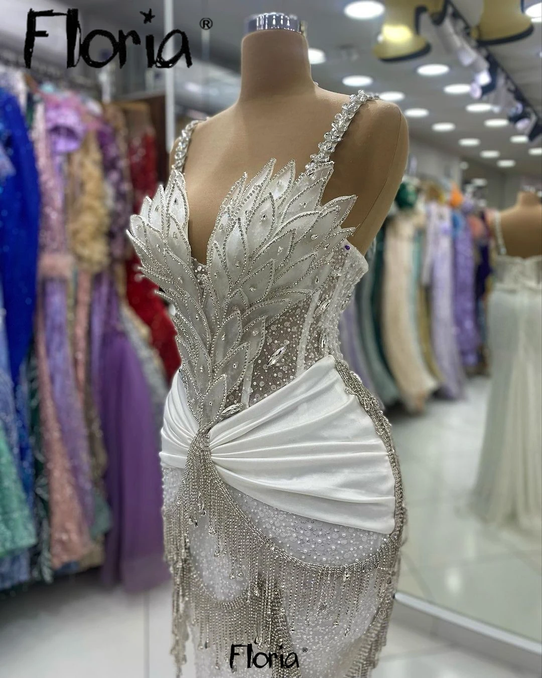 Floria Luxury White Mermaid Diamond Prom Dresses Spaghetti Straps Dubai Evening Dress Arabic Formal Party Gown Robes De Soirée