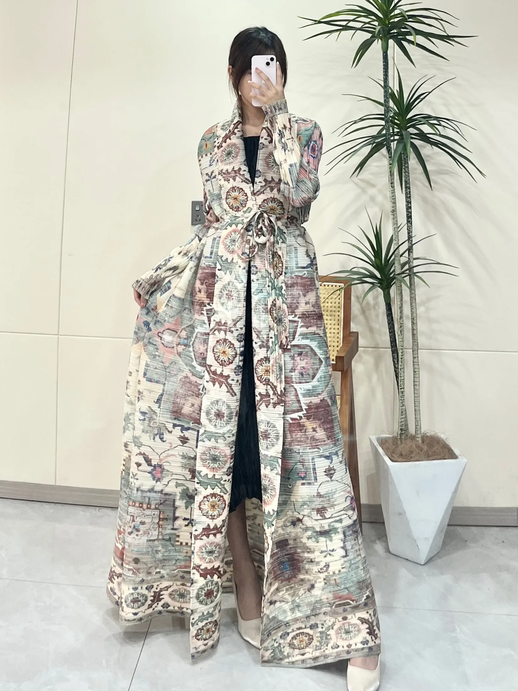 

Оригинальный плиссированный длинный тренчкот Pleats, куртка с индивидуальным дизайном и принтом, весна-лето 2024, новые ветрозащитные топы с этническим названием