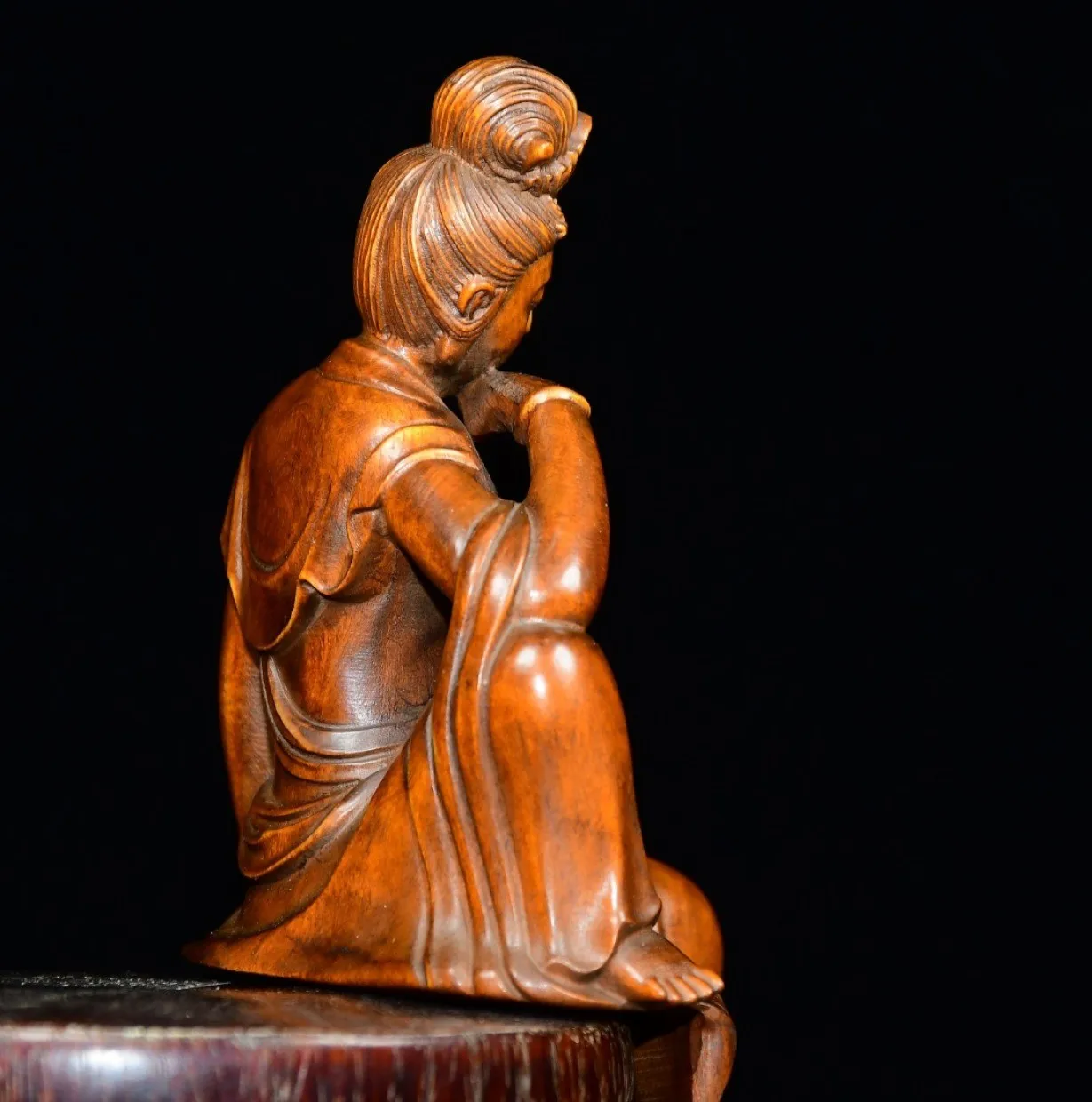 Hand Carved Wood Decor Piece Wooden Guanyin Statue Compassionate Bodhisattva