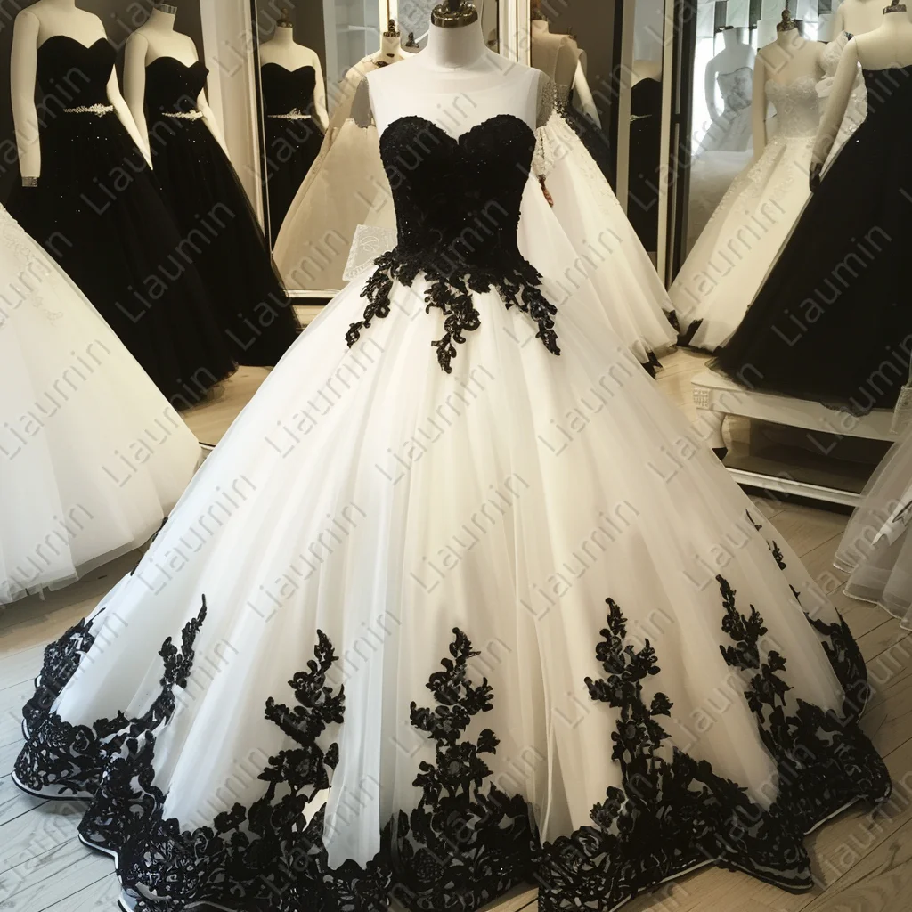 Gothic Wedding Dresses Strapless Neck White Tulle Black Lace Applique Puffy Ball Gown Bridal Gowns For Bride Customized W23-55