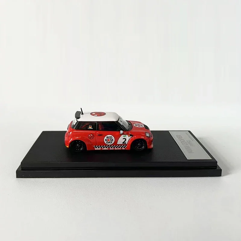 BSC 1:64 Model Car Mini Cooper LBWK Alloy Die-cast Vehicle - Red Nose Coating