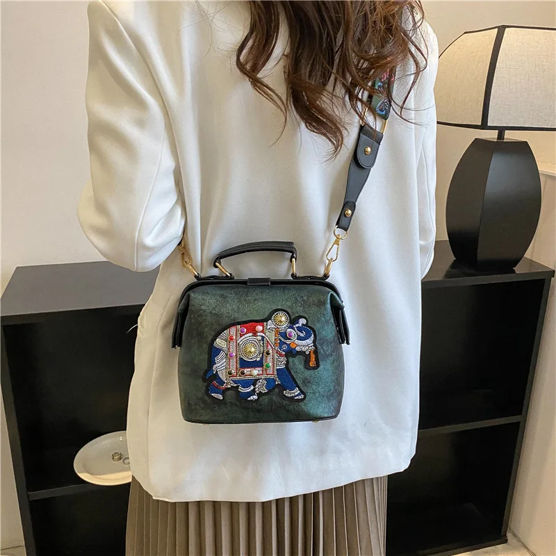 Vintage Embroidery Elephant Doctor Bags Wide Strap PU Leather Women Shoulder Crossbody Bag Designer Tote Ladies Handbags Purses