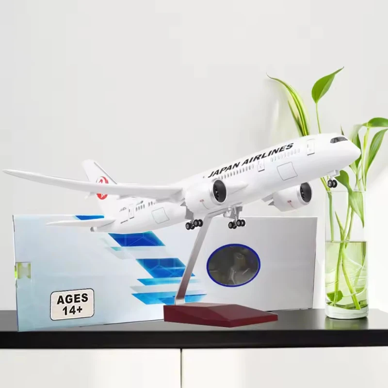 1:130 Scale Diecast Resin Model Japan Airlines Boeing B787 Airplane With Light Wheels Collection Display Gifts Decoration