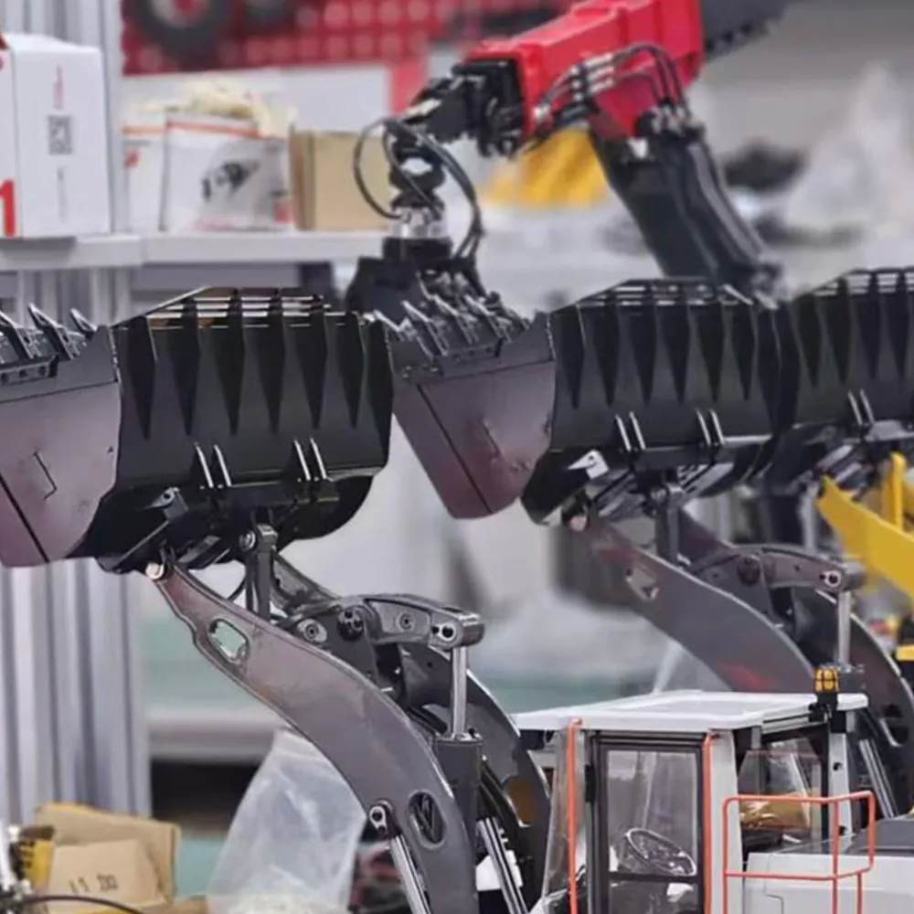 

RTR E260L RC Гидравлический погрузчик 1/14 Радиоуправление Металлический сверхмощный автомобиль Строительная машина Быстроразъемное соединение Световой звук Игрушечная машина