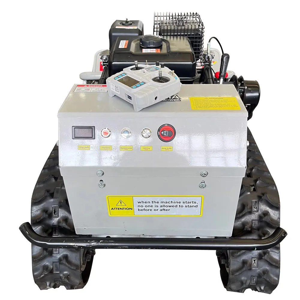 محرك الديزل آلة سحق وإرجاع العشب الخاصة ذاتية الدفع للتحكم عن بعد جزازة العشب الزاحفة