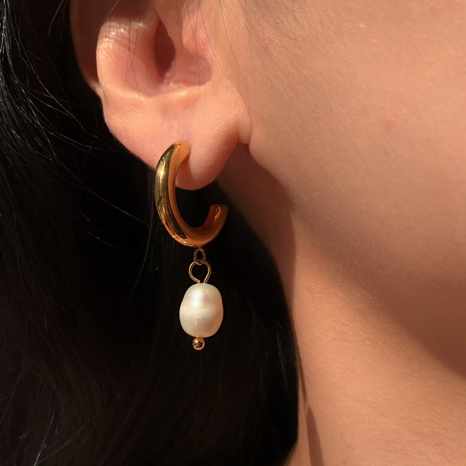 

Stainless Steel PVD 18K Gold Plated Tarnish Waterproof Natural Pearl Earrings For Woman Jewelry Wholesale Trendy