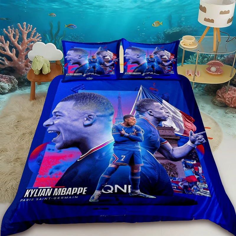 

Комплект постельного белья из трех предметов с изображением футбольной звезды Килиана Мбаппе, декор для спальни, доступен в больших и очень больших размерах, идеальный подарок.
