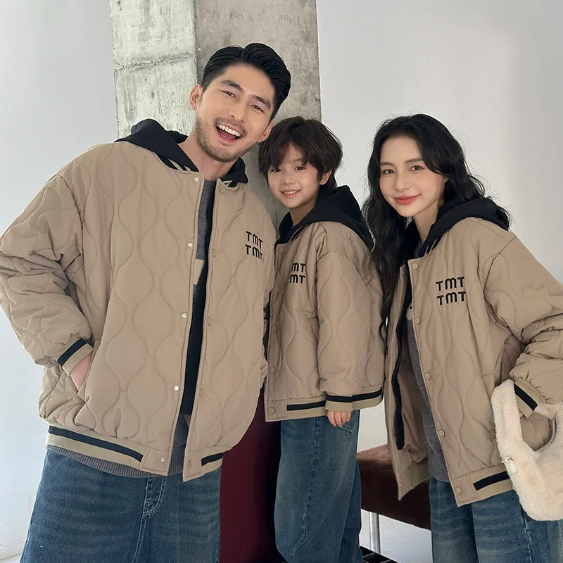 

‌2026 New Korean Style Family Cotton Jacket for Mom & Kids 3-4 Persons Warm Padded Hooded Winter Coat Dad-Daughter-son Outfit