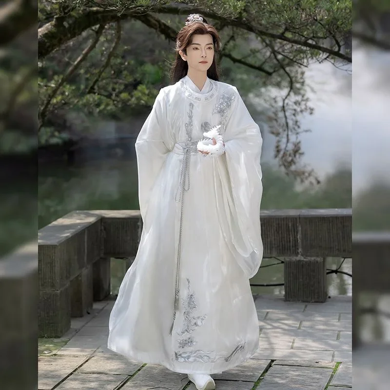 Hanfu الكبار الأبيض الرجال والمرأة الربيع والصيف المطرزة الطراز القديم أثيرية ومجموعة أنيقة على غرار تانغ رداء برقبة مستديرة