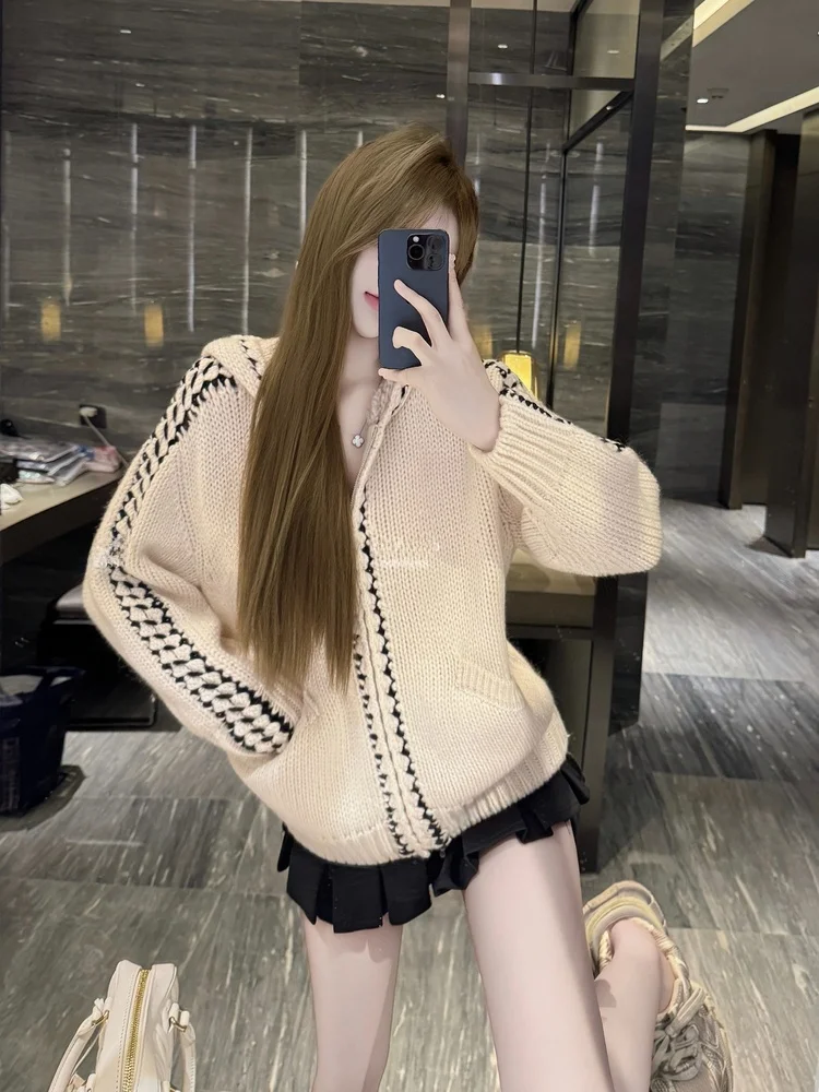 

Seoul 25FW Knitted Heavyweight Twist Zipper Lazy Style Open Cardigan Trendy Outerwear Soft Cotton Women's Casual Hooded Sweater