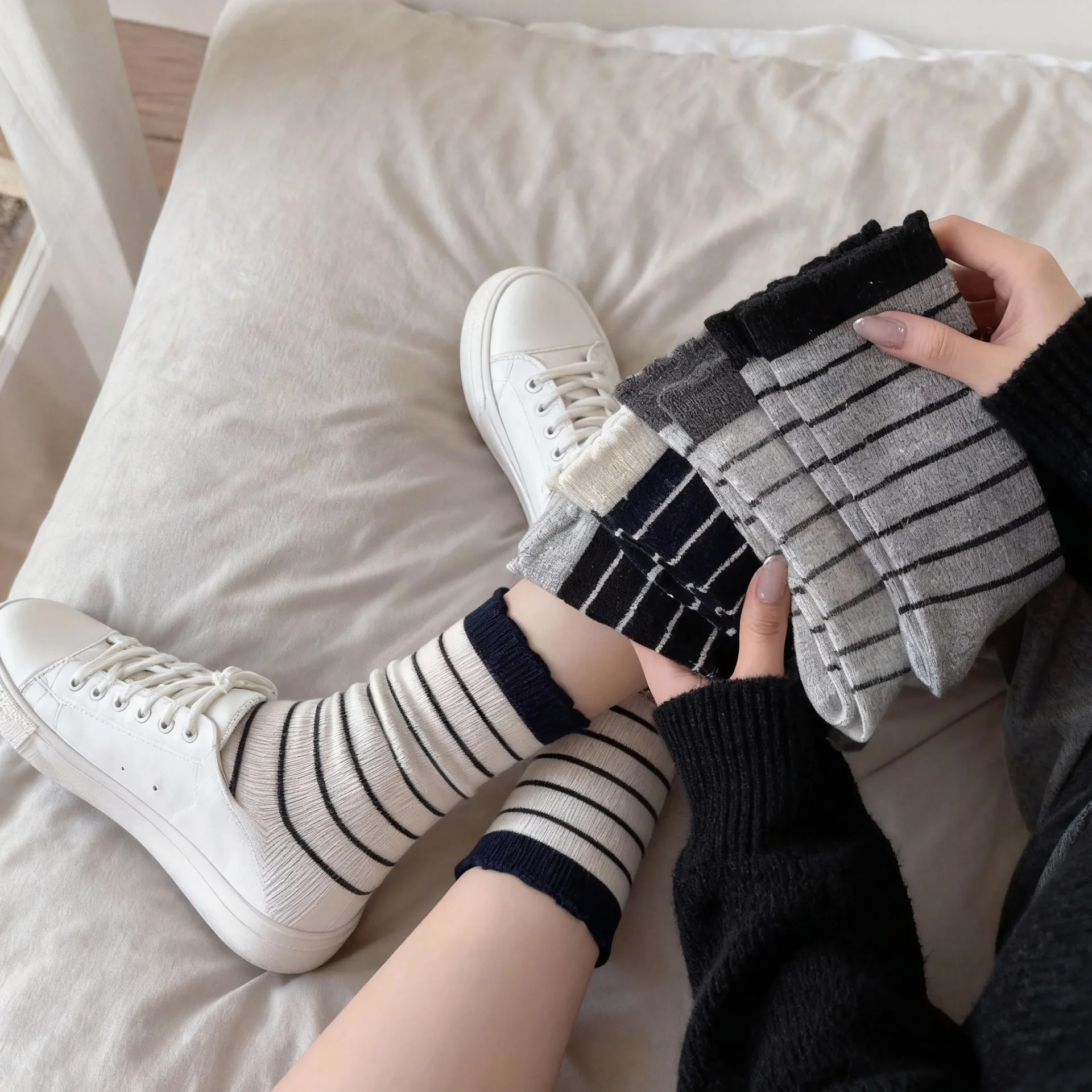 

1/5/10 Pair Women Autumn Winter Striped Mid Tube Sock Sweet College Style Fashionable Soft Comfortable Warm Women's Casual Socks