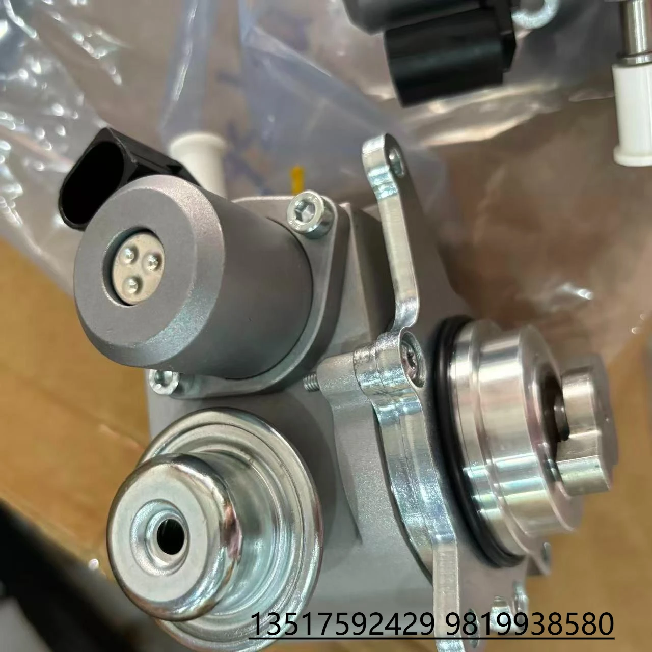 

13517592429 Original New 1920RT HP Petrol Pressure Fuel Pump Fits For Peugeot 308 308CC RCZ Fits For Citroen DS5 DS4 1.6T