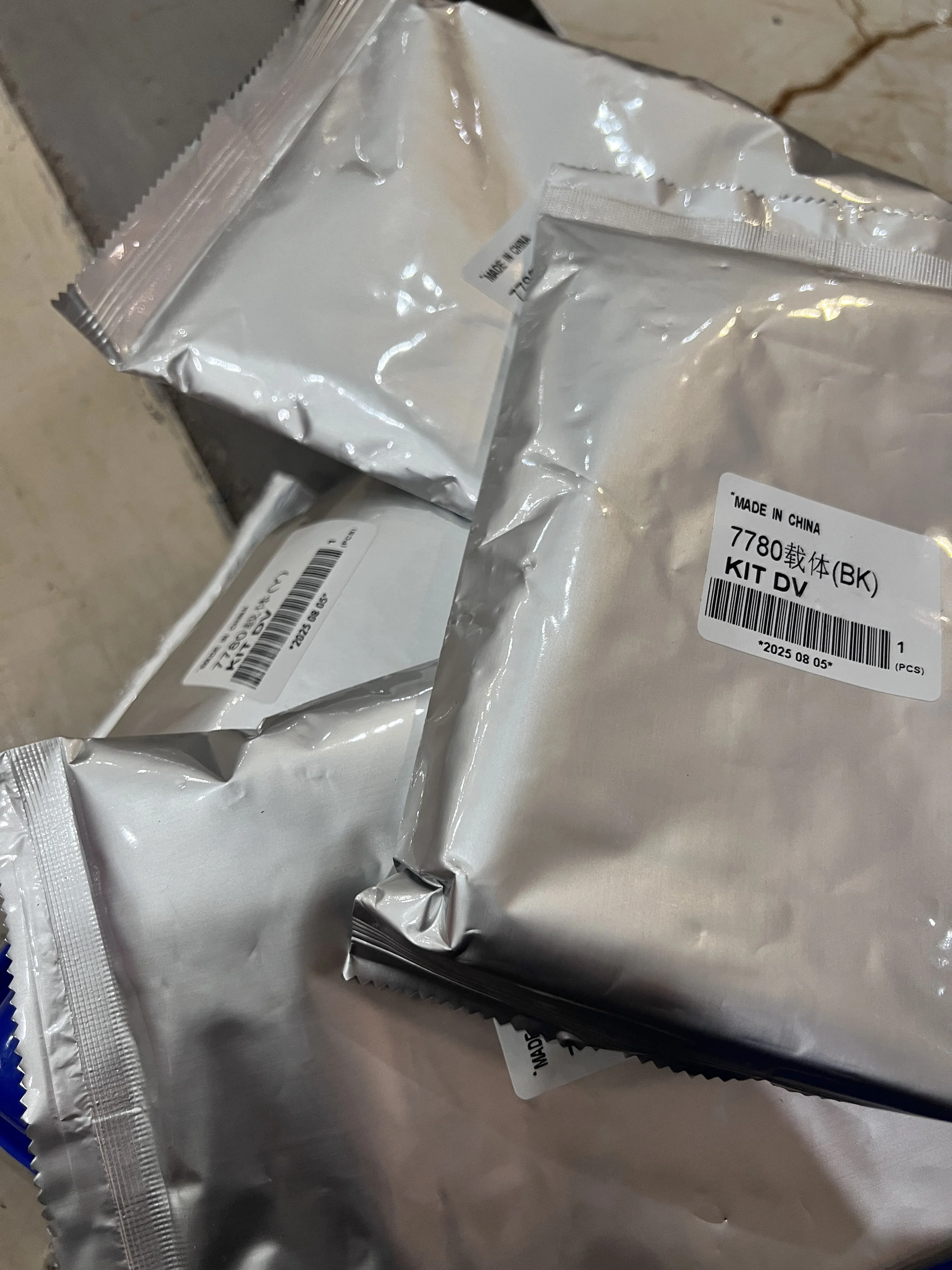 

1pcs Developer Powder KCMY For Xerox DC240 242 C75 J75 C70 C60 500 7550 6500 550 5065 7600 700 550 560 5580 6680 7780 6550 C7550