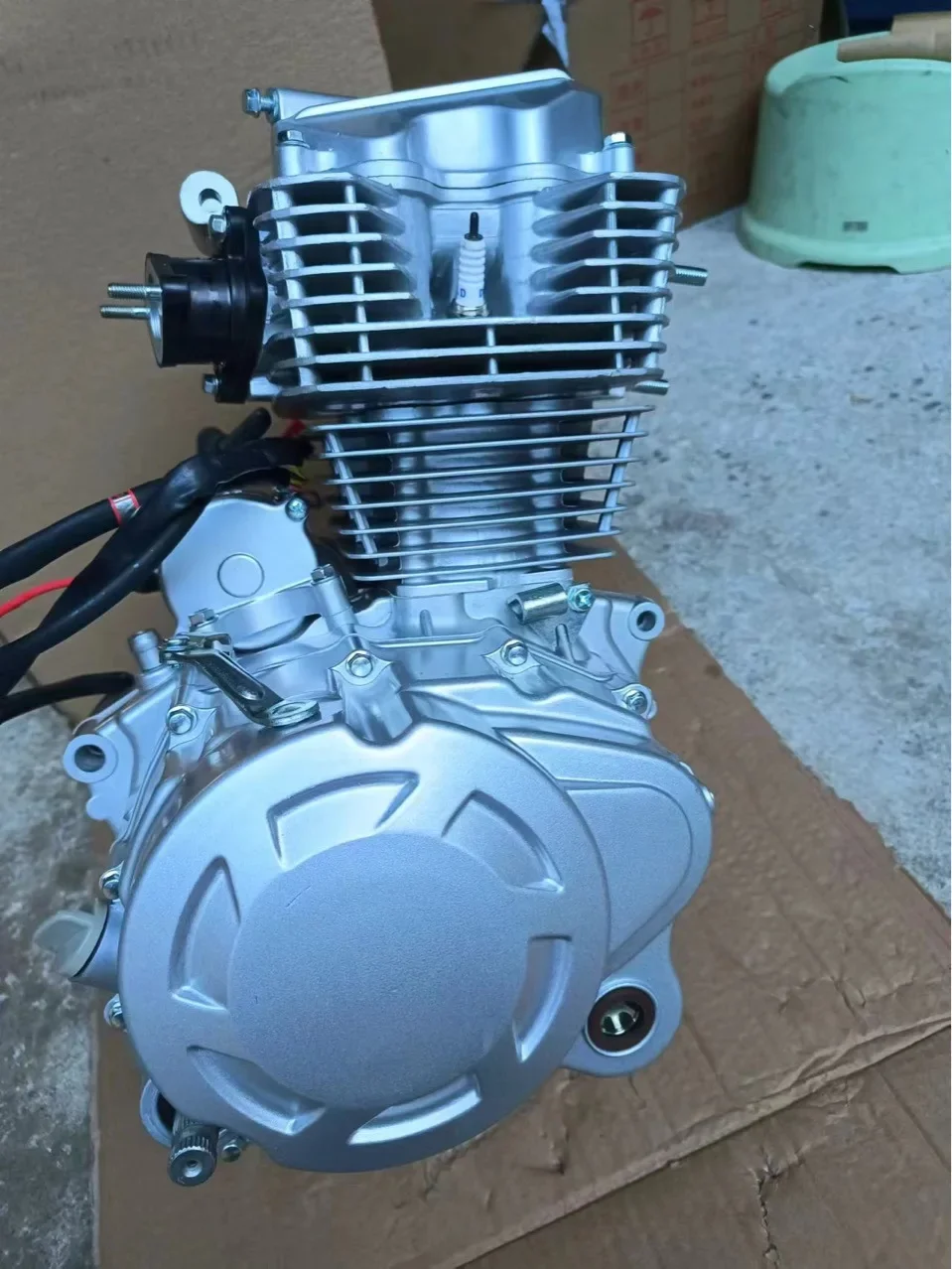 

CG200 Cg250 Engine Assembly CG200 Cg250 Engine Assembly