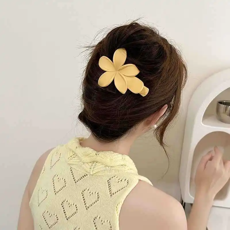 1 szt. Damskie spinki do włosów nowy koreański styl modne proste wszechstronne kwiatowe Badrettes delikatne eleganckie akcesoria do włosów dziewczyna
