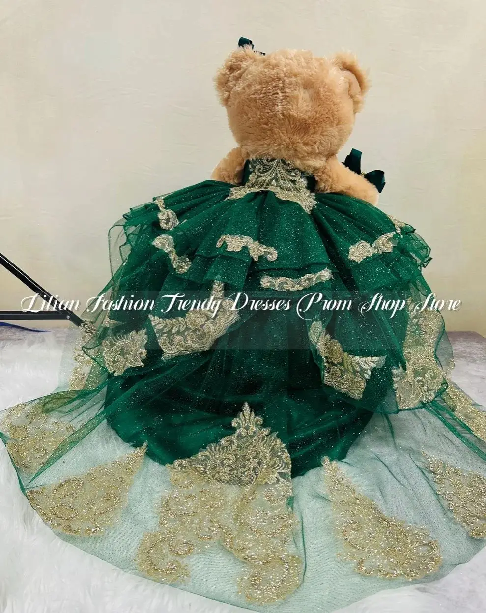 Dark Green Luxury Quinceanera Teddy Bear Dress Sweetheart Mexican Gold Appliqued Cathedral Train Poncho Customised