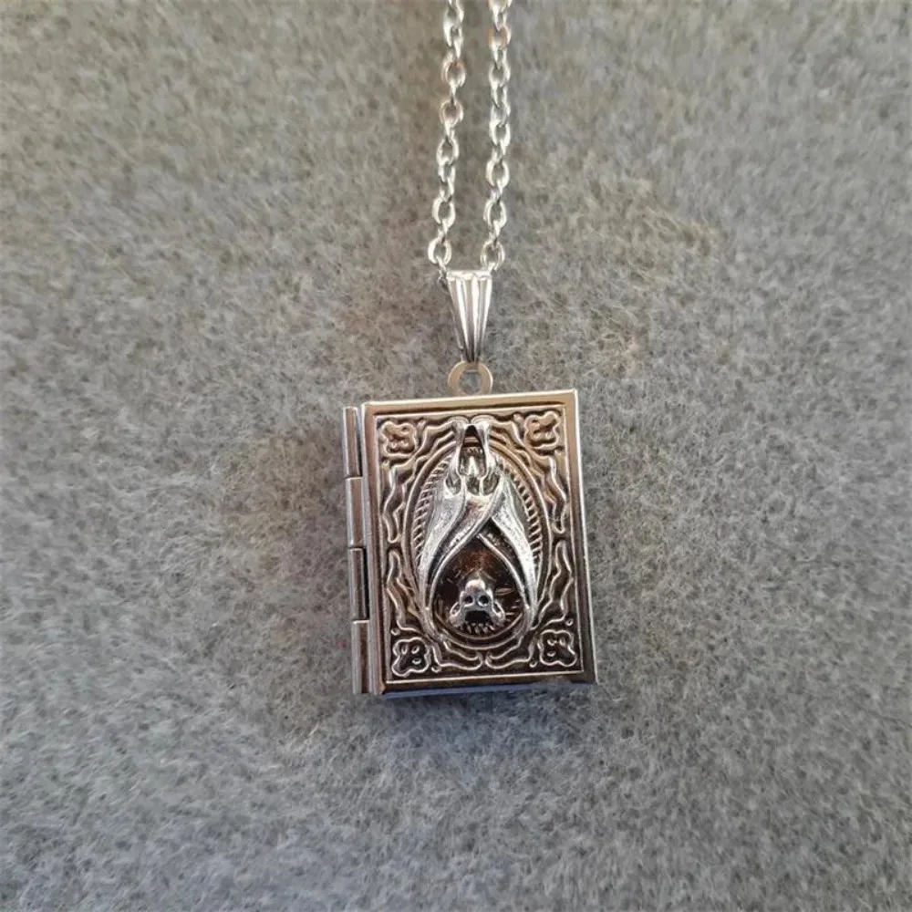 Gothic Exquisite Geometry Stereo Vampire Bat Relief Book Pendant Necklace for Women Men Halloween Party Jewelry Accessories Gift