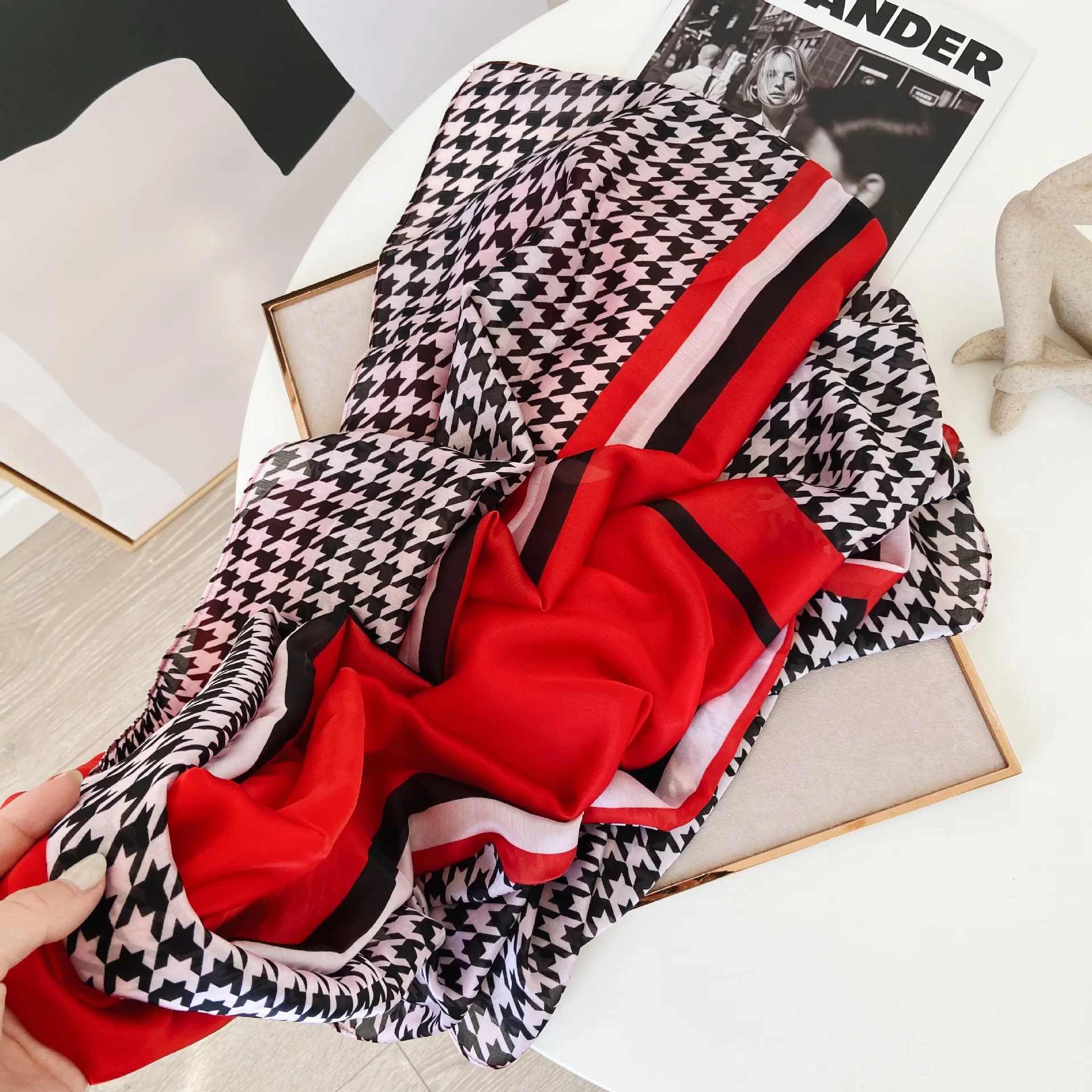 Luxury Brand Designer Silk Scarf Women Fashion Houndstooth Pashmina High Quality Thin Shawls Wraps Femme Foulard Bandana Hijab