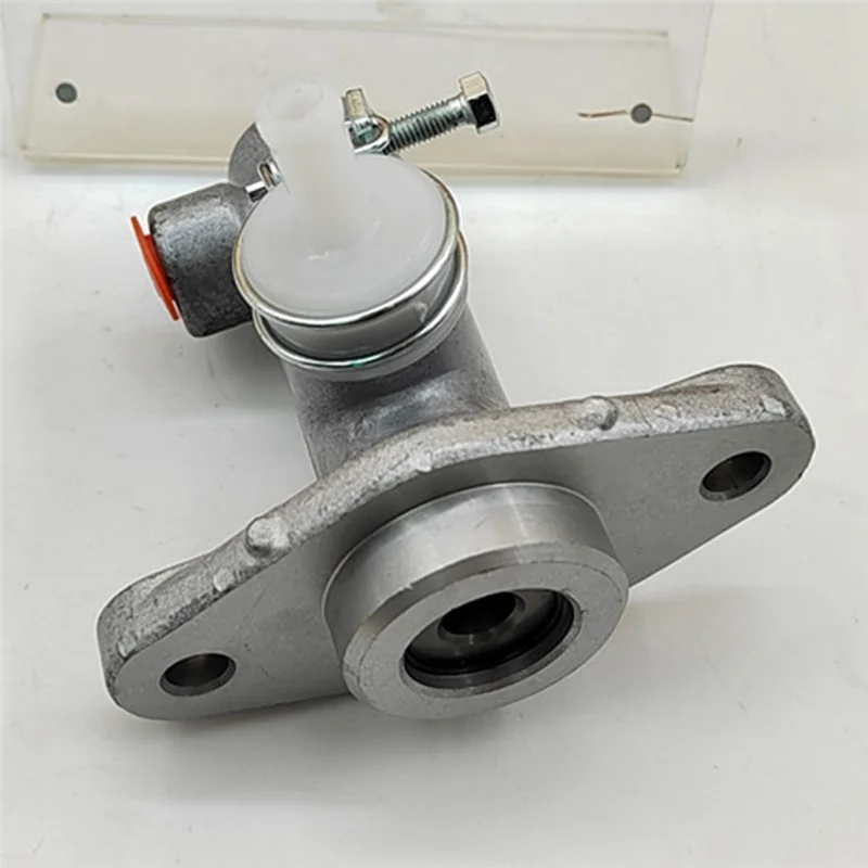 الدقة الجديدة عالية الجودة سيارة الفرامل أسطوانة رئيسية مخلب أسطوانة رئيسية ME507173 لميتسوبيشي كانتر 4D55 قطع غيار السيارات