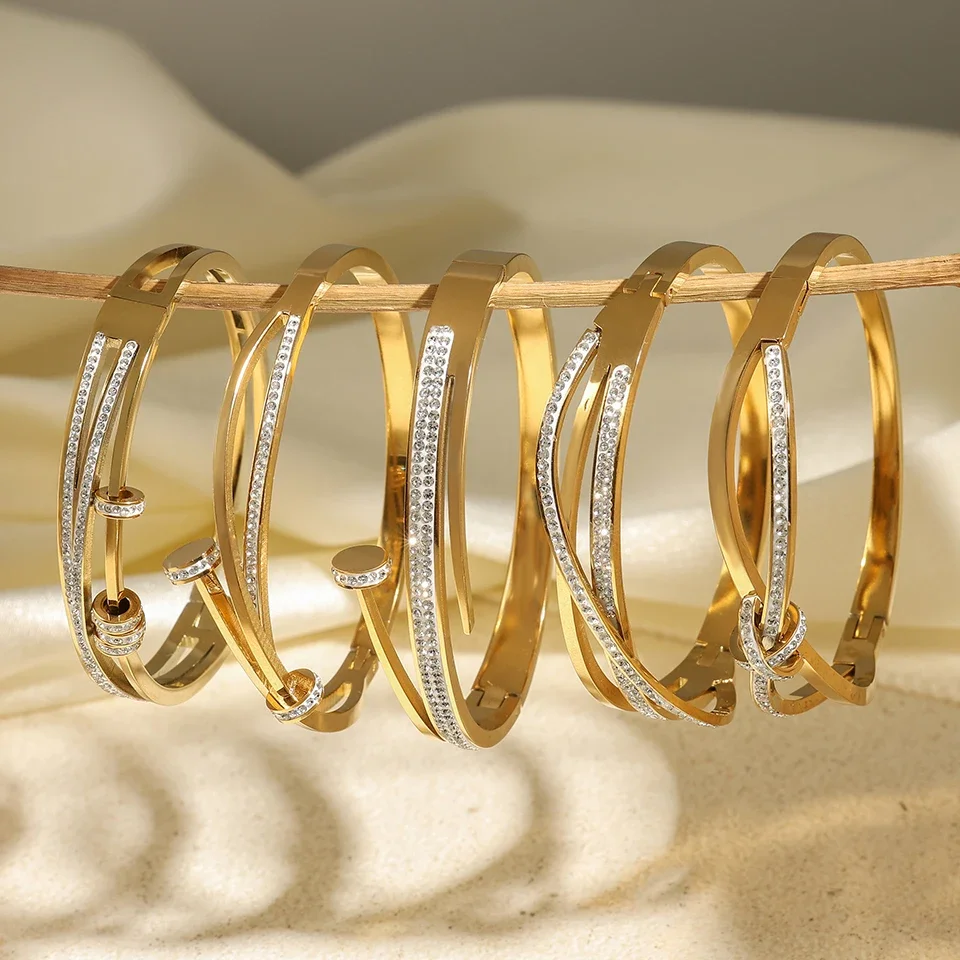 

Luxury Unique Double Crystal Nail Head Cross Stainless Steel Bracelet For Woman Gold Color Love Wedding Gift Bangle Jewelry