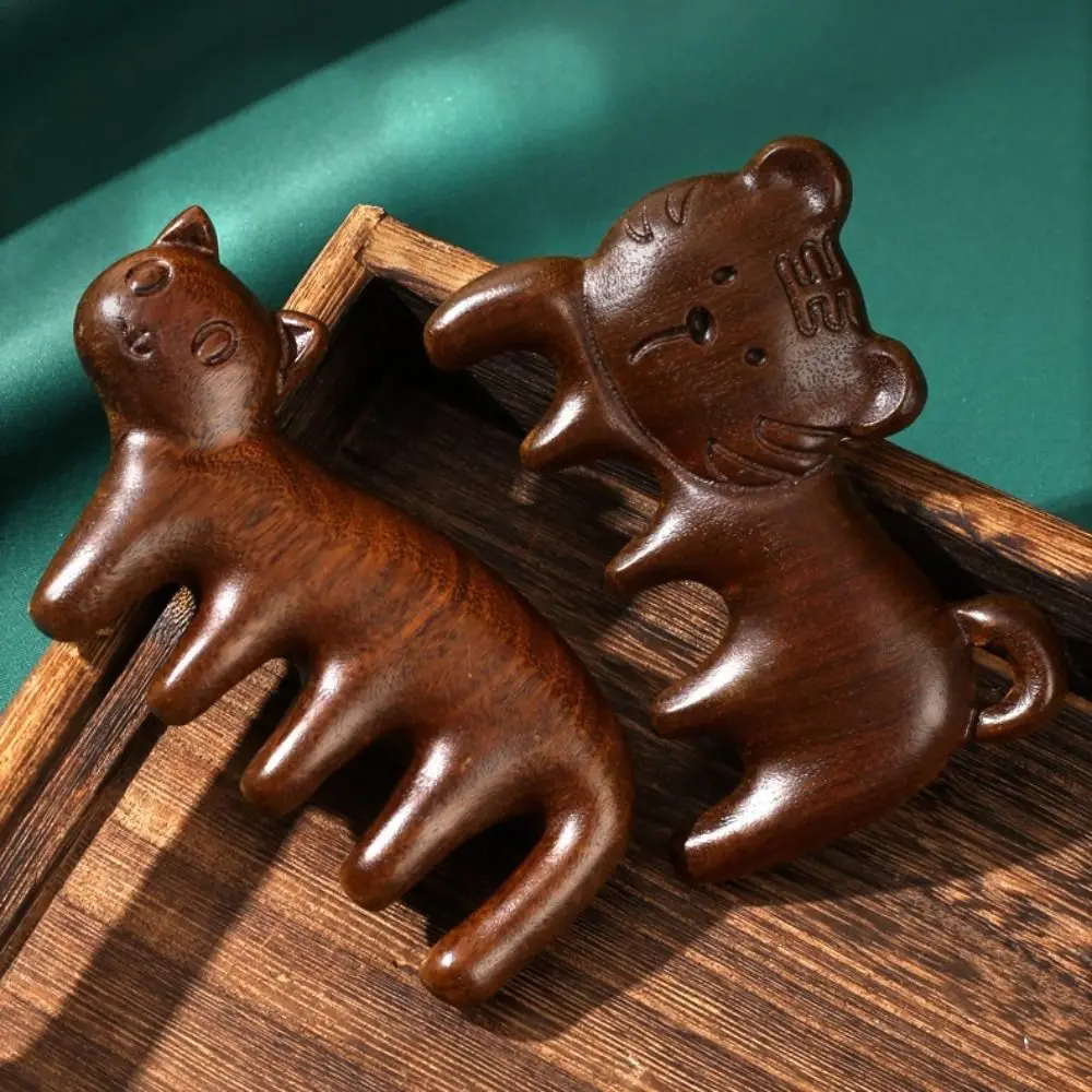 

New Promote Blood Circulation Kitten Massage Comb Five Claw Mini Handle Health Comb Lovely Wooden Stress Relief Tools