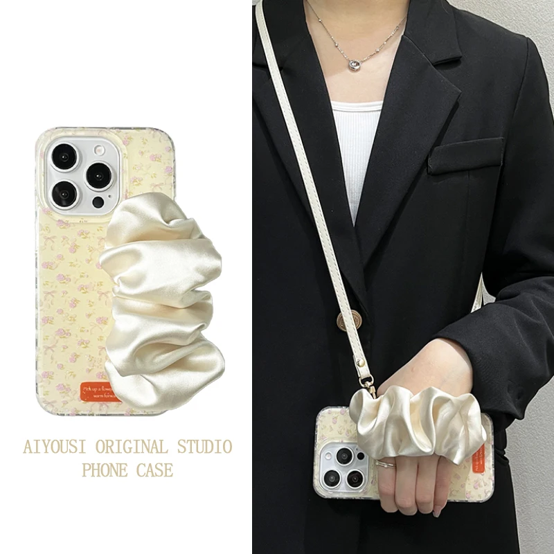 

Full screen floral silk scarf wristband for Apple 13promax phone case iPhone 15 16promax fall protection personalized 14pro