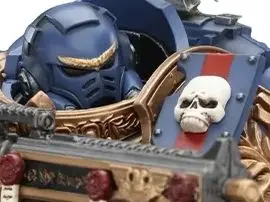 【Доставка в течение 24 часов】Фигурка JOYTOY Warhammer 40K Ultramarines Heavy Relic Primus Armor с винтовкой Heavy Relic Bolt Rifle, масштаб 1/18