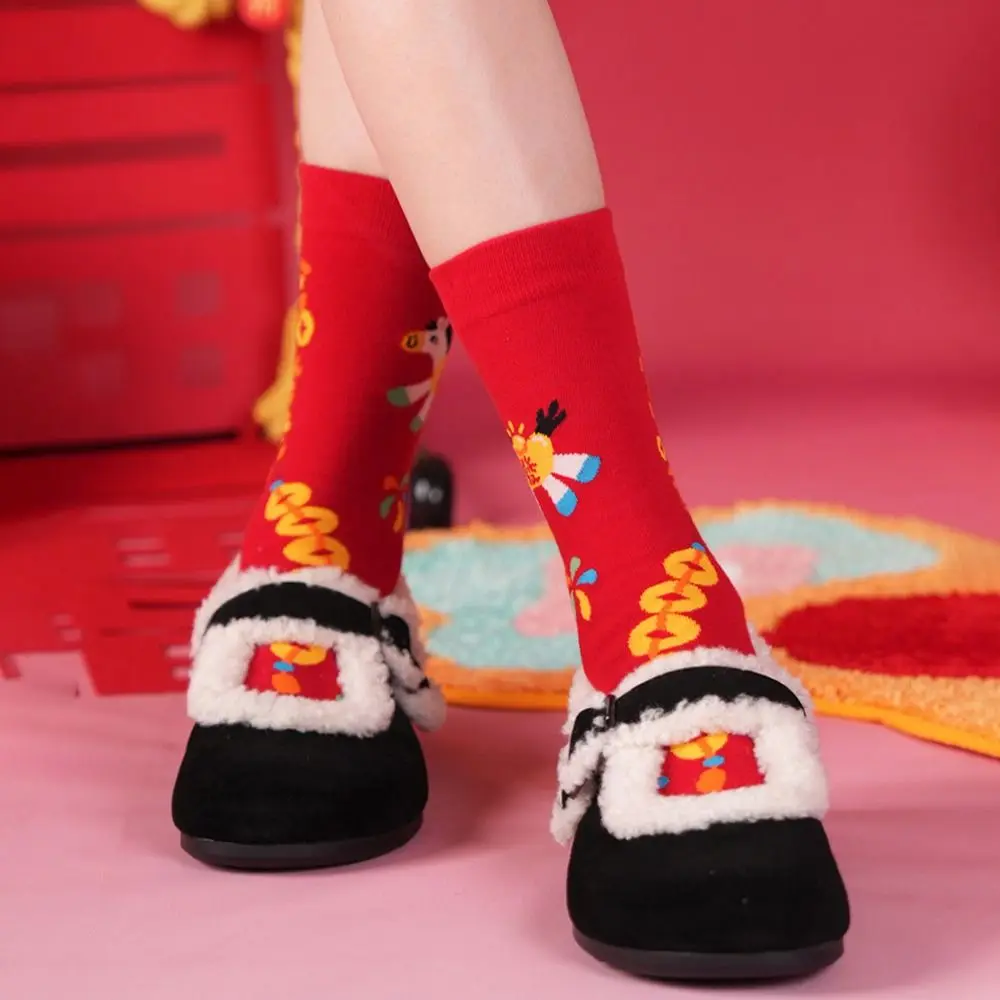 

New Red Horse Female Elastic Striped Socks Cotton Winter Thickened Snow Boot Socks Knitted Middle Tube Socks New Year Gift