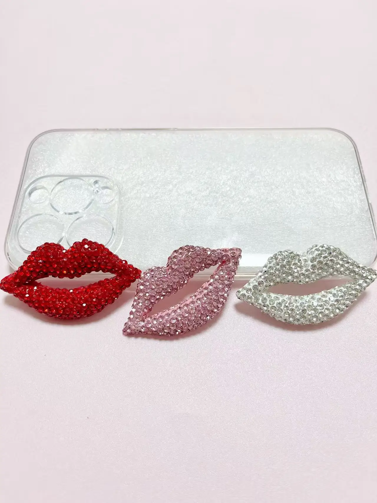 

4Pcs Luxury Shining White Pink Red Full Rhinestone Diamond Mouth Hot Lips Junk Phone Case Ipadcase Resin Decoration Charm
