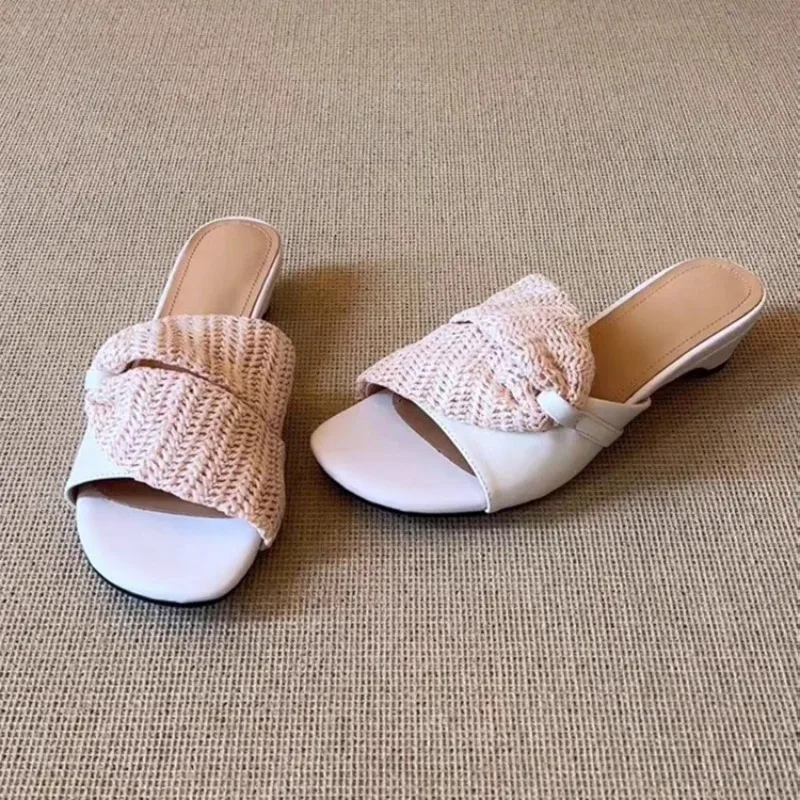 

2026 Summer French Woven Sandals for Women New Open Toe No Tired Feet Versatile Vacation Beach Sandals